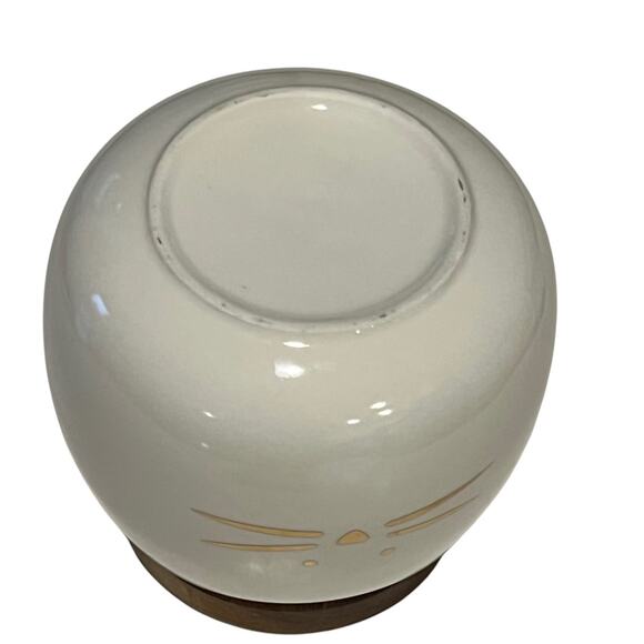 Set of 2 Ceramic Cat Treat Jars Bamboo Lids White Gold Whiskers Pet Canisters - Picture 10 of 13